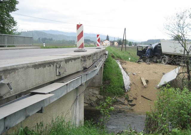 Auf der Sulmtal-Straße B74 in St. Martin i.S. kam es immer wieder zu schweren Verkehrsunfällen. | Foto: Land Steiermark/A 16