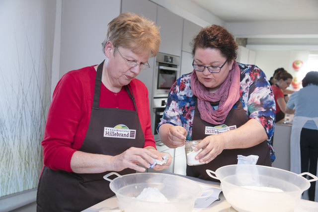 Edith Ertl und Susanne Klinger zeigten vollen Einsatz.