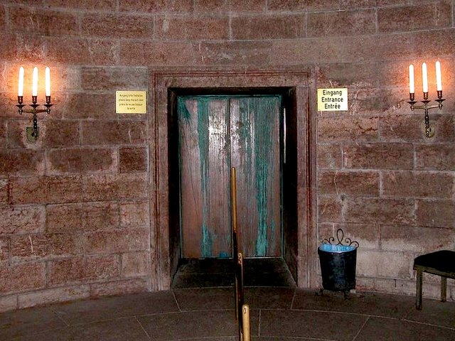 Eingang zum Fahrstuhl | Foto: zVg