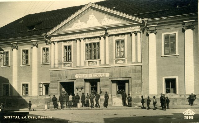 Ab 1936 diente das Spittl als Kaserne für das Kärntner Alpenjägerbataillon Nr.1. | Foto: KK/Stadtarchiv Spittal