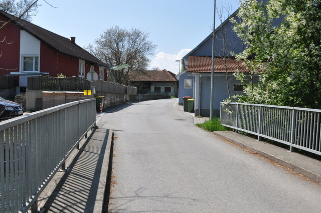 Auch die dortige Brücke sei laut dem Anrainerprotest zu eng.
