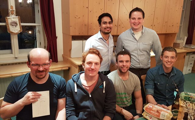 hinten von links: Ing. Markus Glößl (JVP-Stadtobmann Kitzbühel), Thomas Aufschnaiter (JVP-Ortsobmann Kirchberg)
vorne von links: Daniel Vötter, Benjamin Deutinger, Moritz Sommeregger, Mattias Zardini