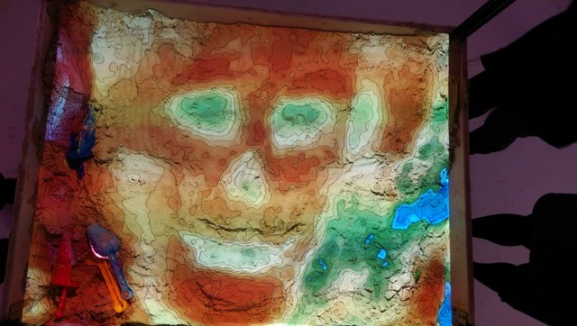 Ein Gesicht, entstanden durch "Terra-Forming". | Foto: Science Pool