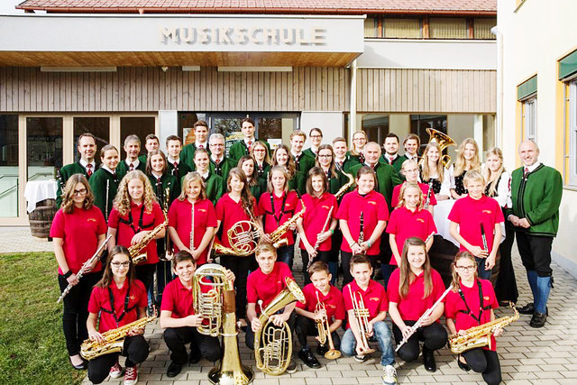 Die Trachtenkapelle St. Georgen wirkt musikalisch mit (Foto: KK)