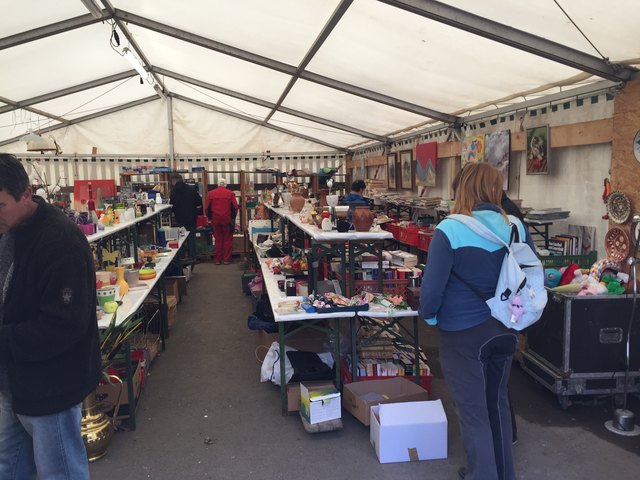 Oster-Flohmarkt im Tierheim Bruck. | Foto: Nim