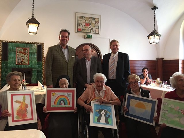 Hannes Kahr, Präsident des Lions Club Linz Kürnberg, und seine Club-Kollegen freuten sich über den besonderen Besuch. | Foto: Lions Club Linz Kürnberg