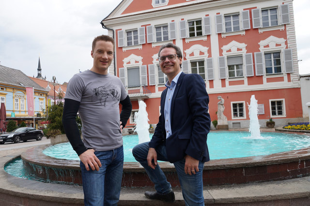 Marc Ortner (l.) von den Grünen und Vizebürgermeister Jürgen Kovacic (ÖVP) wollen gemeinsam für die Stadt Deutschlandsberg und den Hauptplatz was tun.