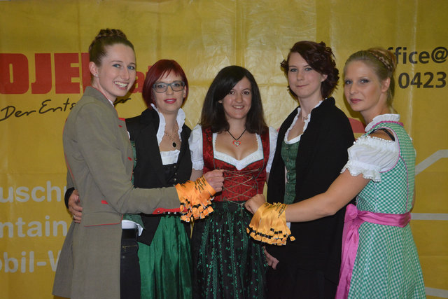 Eva, Andrea, Monika, Lisa, Jasmin