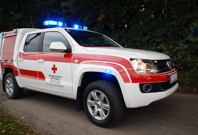 Die stark unterkühlte Pensionistin wurde in eine Klinik nach Linz gebracht. | Foto: Rotes Kreuz