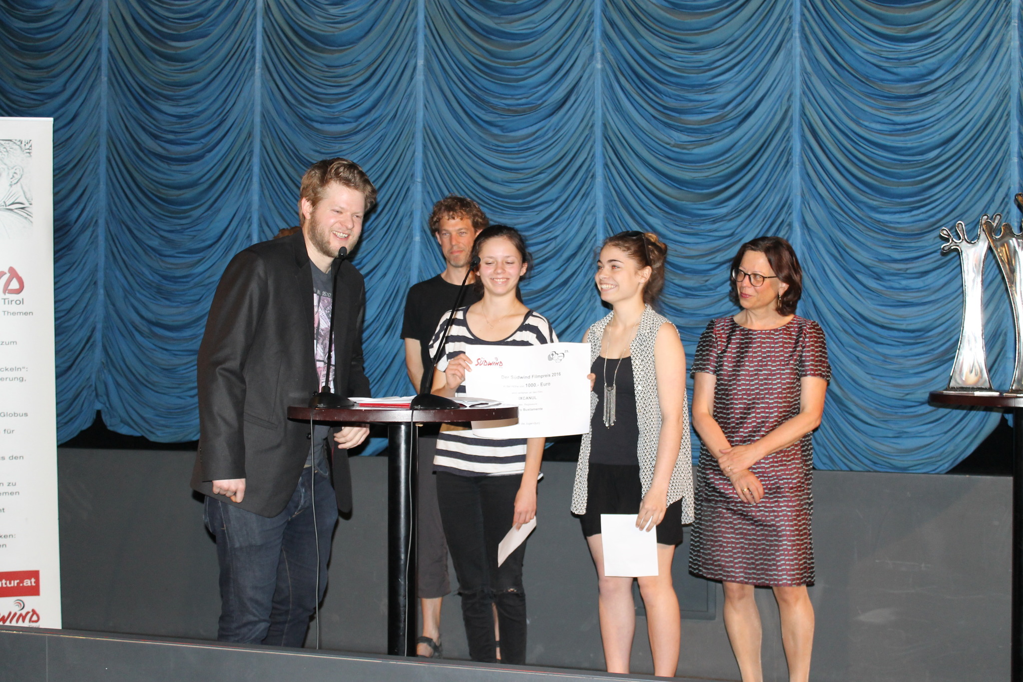 Südwind Filmpreis: IFFI-Jugendjury sucht filmbegeisterte Jugendliche ...