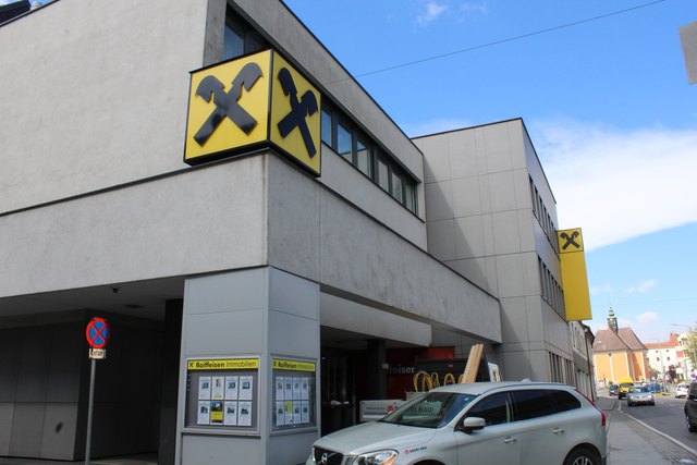 Die Raiffeisenbank Lipizzanerheimat in Voitsberg war Schauplatz des Unfalls. | Foto: Lederer