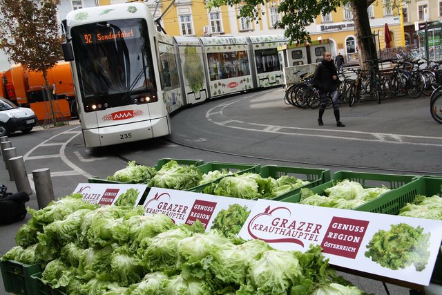 In den kommenden Monaten fährt eine Grazer Straßenbahn auf den steirischen Salat ab.