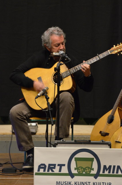 ART MINE - Konzert mit Peter Ratzenbeck und Andy Irvine.