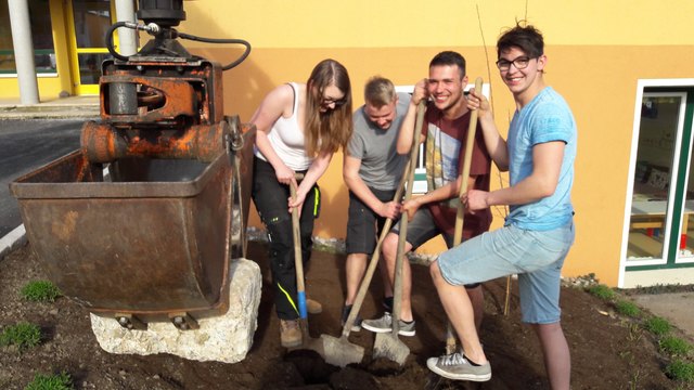 Die Landjugend hat einen Schleedorn gesetzt. | Foto: Landjugend Schleedorf