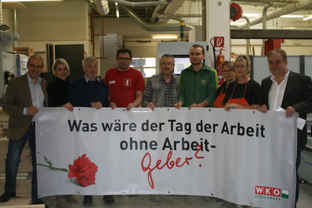 In der familienfreundlichenTischlerei arbeiten viele Frauen.