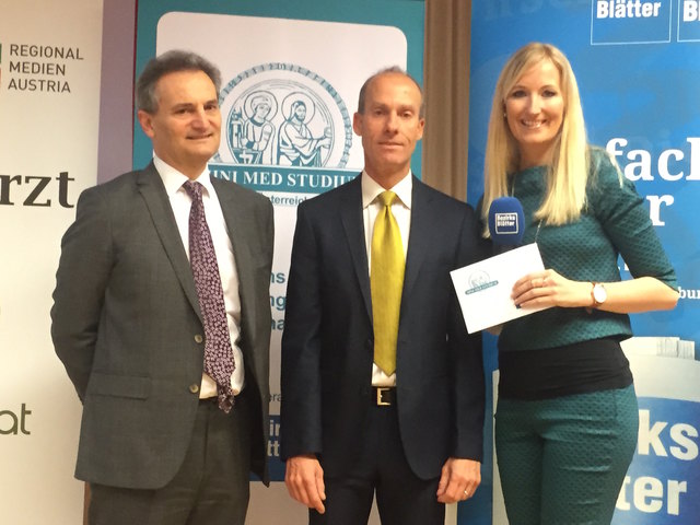 Mini Med Studienleiter Richard Greil und Sportmediziner Josef Niebauer mit Moderatorin Angelika Pehab.