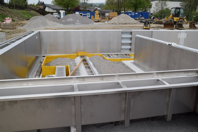 Der "Landebereich" der Wasserrutsche im Pressbaumer Bad.