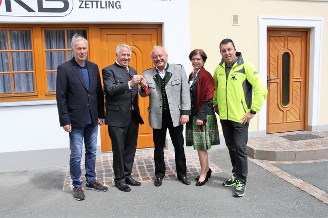 Anton Scherbinek und Ingrid Baumhackl mit den Obleuten des TC/Johann Angerbauer, ÖKB/Josef Gerlza und ESV/Mario Lattner.