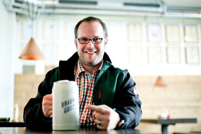 Reinhold Barta, Geschäftsführer des Brauhaus Gusswerk lädt zum Brauereifest.