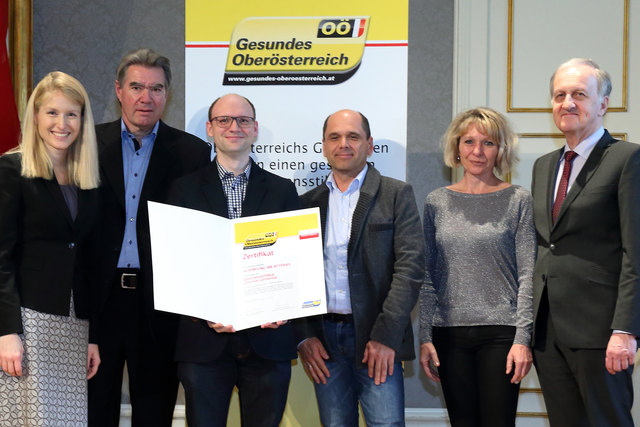Christine Haberlander, Gerhard Gründl, Julian Heiter, Hans Peter Schinkowitsch, Sabine Stiebler und Heinrich Gmeiner. | Foto: Land OÖ