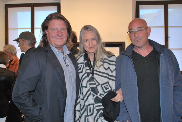 Künstler Jens und Tatjana August mit Autor Bernhard Regenfelder