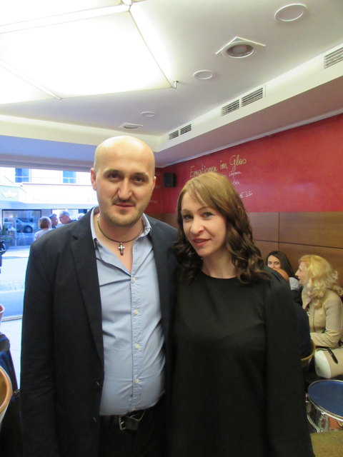 Michael und Svetlana Mojic freuen sich über zahlreichen Besuch in ihrem neuen Lokal "Cafe Bar Treffpunkt".