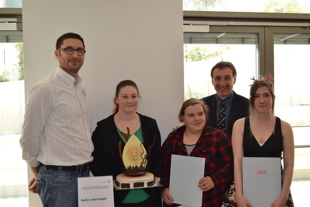 Jurymitglied Christian Kaplan (li.), Nadine Manninger, Martina Gotthardt, Jessica Hoschek und Innungsmeister der Kondtioren Erich Lendl