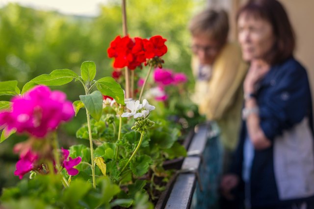 Die Arbeit mit hilfsbedürftigen Menschen erfordert viel Einfühlungsvermögen. | Foto: Caritas Berger