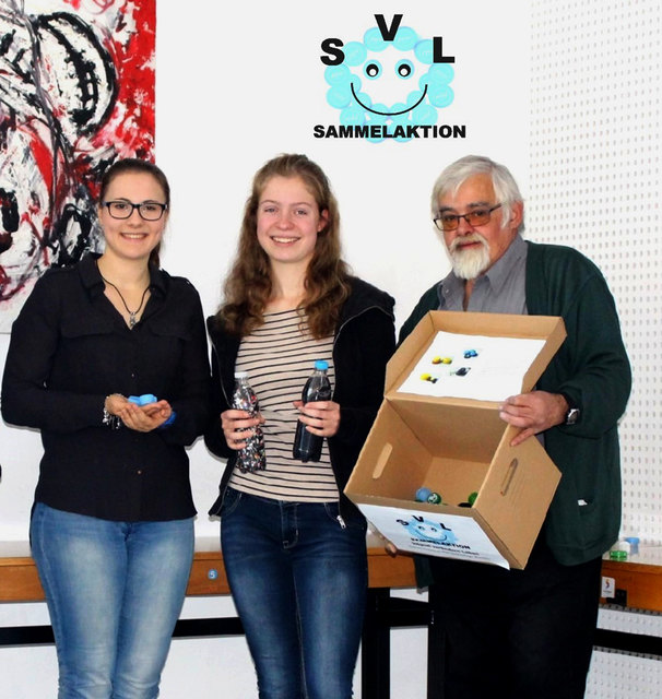Anna Rabenlehner und Alexandra Fenderl mit Peter Machek.