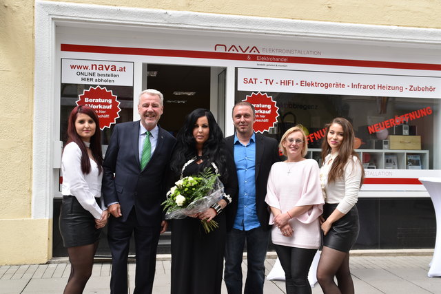 Melissa Vatansever, Klaus Schneeberger, Ildiko und Namik Vatansever, Angelika Maszlovits und Sophia Eiböck.