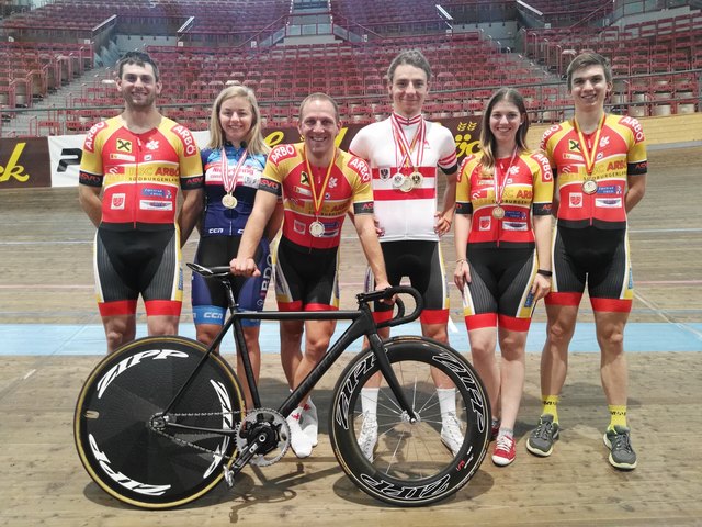 Christopher Imrek, Doppelstaatsmeisterin Verena Eberhardt, WM Starter Andres Müller, Staatsmeister Stefan Matzner, Tatjana Imrek und Fabian Gruber