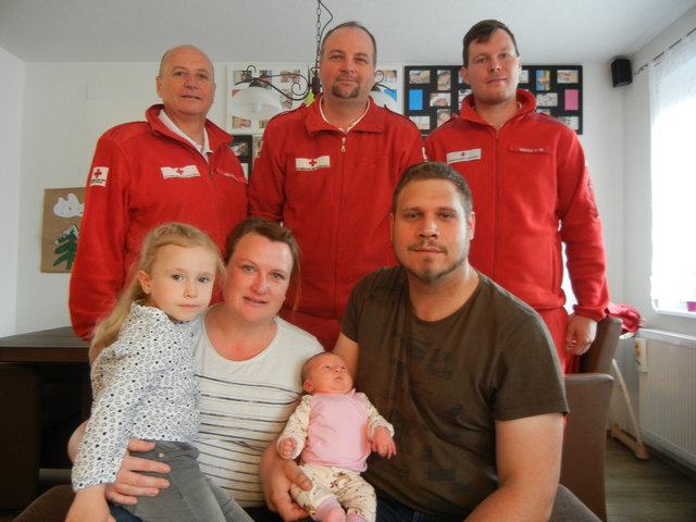 Kurt Smolle, Harald Holzer, Arno Rabitsch, Schwester Emilia, Mutter Silvia, Madlene, Vater Robert