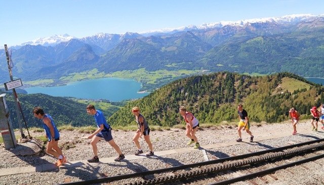 Entlang der SchafbergBahntrasse lautet das Motto am 21. Mai neuerlich: Mensch vs. Dampflok.