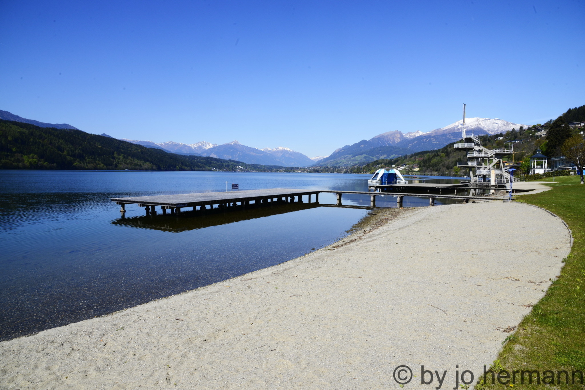 Am Wei en Strand Vom Millst tter See Spittal