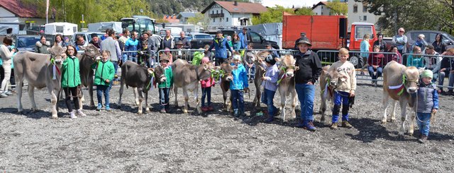 Die Kleinsten präsentierten stolz ihre Tiere.