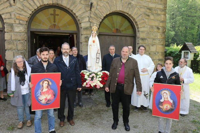 Am 11.Jänner 2017 segnete Papst Franziskus in Rom sechs Fatima Jubiläums Statuen, die zur Pilgerreise jeweils auf einen Kontinent entsandt wurden. In Österreich war eine der Stationen Rekawinkel.