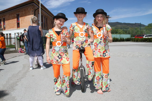 Großen Spaß hatten in Anthering Emilia, Eli und Lisa.