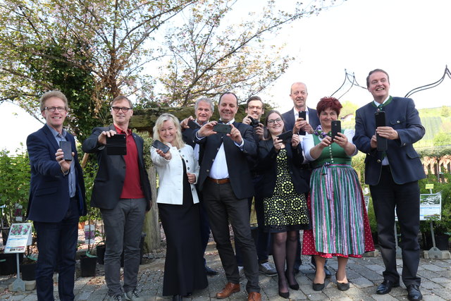 Bitte lächeln: W. Höfler, E. Eggenreich, I. Absenger-Helmli, P. Moser, C. Stark, C. Hütter, N. Schuster, R. Schmierdorfer, G. Schneider, B. Ederer (v.l.).