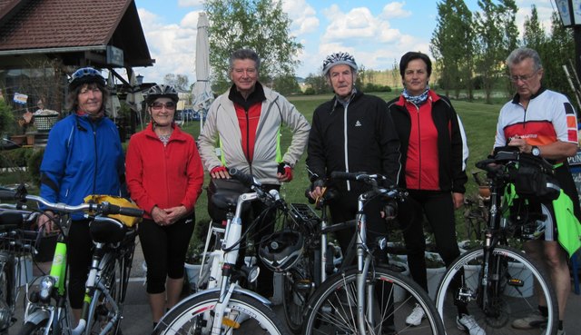 Die Sektion Radfahren hat ihre erste Ausfahrt hinter sich – viele werden, falls das Wetter es zulässt, bis in den Herbst folgen!