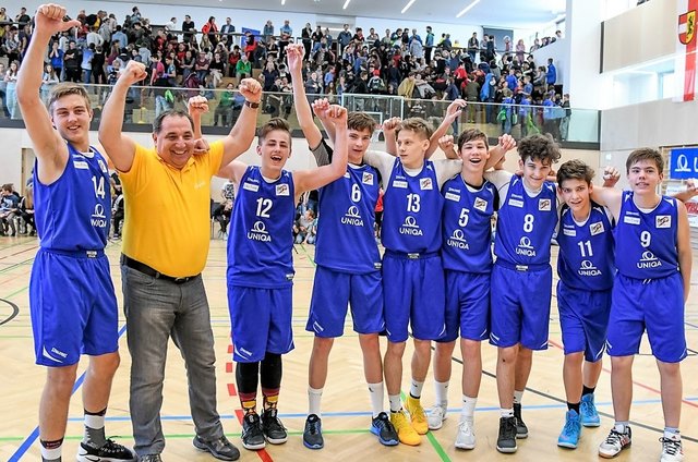 vl: Sebastian Cortie, László Őri, Máté Horváth, Martin Meljanac, Christoph Kurzbauer, László Süle, Kenan Karijašević, Andrej Stanec, Matthias Popović