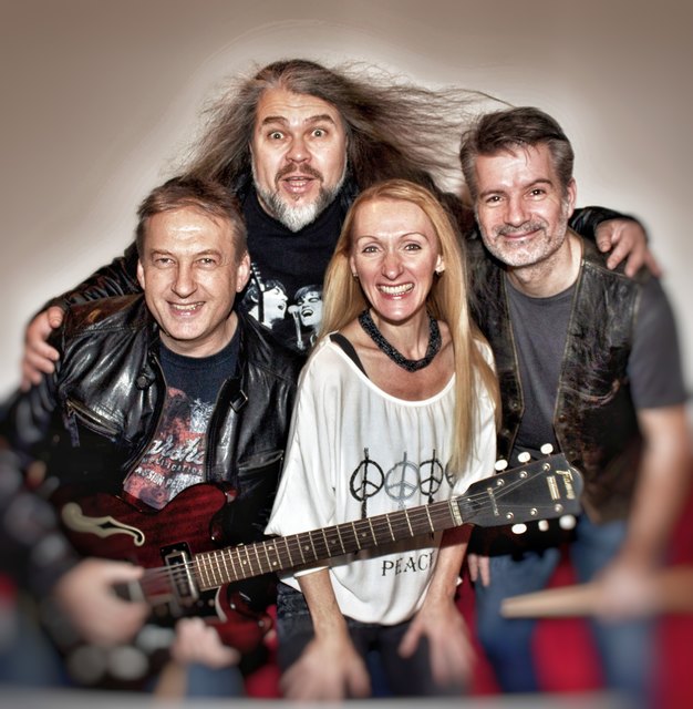 Open Air im Schulhof mit THE ROCKOHBS