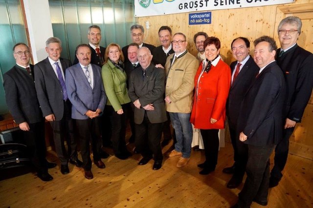 Bürgermeister Johann Nagl, LAbg. Hermann Hauer, NR Bürgermeister Hans Rädler, ÖAAB Generalsekretär Karl Nehammer, NÖAAB Landesgeschäftsführerin Bundesrätin Sandra Kern, Teil-Bez. Obmann Alfred Brandstätter, FCG-Generalsekretär Andreas Gjecaj, Johann Reiterer, FCG-vida Bundessekretär Friedrich Pöltl, FCG-Bez. Vorsitzender Stadtrat Christian Gruber, Pfarrer Mag. Helmut Gschaider, Teil-Bez. Obfrau Traude Lukas, Vizepräsident AKNÖ Franz Hemm, FCG-NÖ Landessekretär Mag. Martin Pohnitzer, Anton Reithofer.
