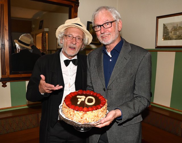 Torte zum Geburtstag von Achatz (l.) für Ebner