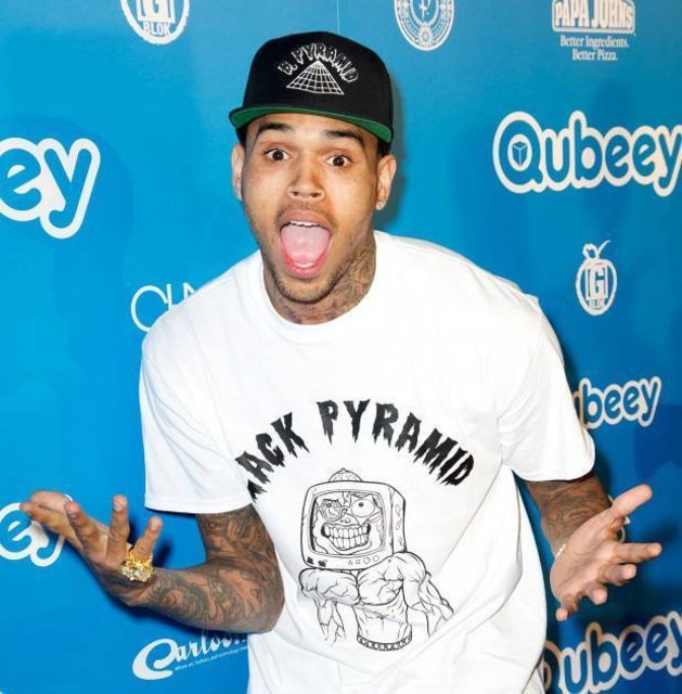 Chris Brown verteidigt sich gegen Karrueche Tran!