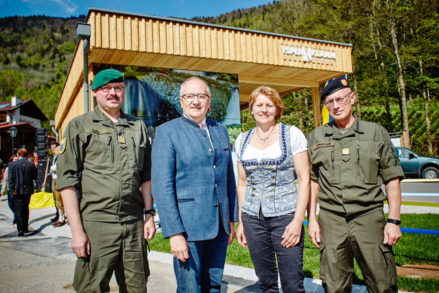 GenMjr Mag. Striedinger Rudolf, LAbg. Bgm. Karl Moser, Vzbgm. Veronika Schroll, Gen Mag. Commenda Othmar