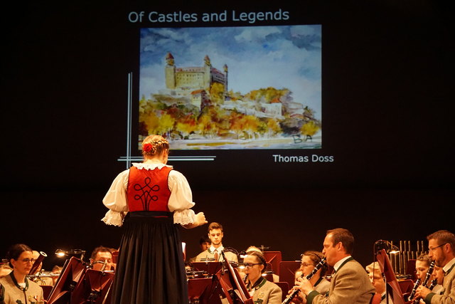Das zweite Stück, „Of Castles and Legends“ von Thomas Doss stach durch die gefühlvolle Darbietung der Musikanten hervor.