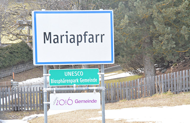 Von einer LKW-Bergung in Mariapfarr berichtet die FF Tamsweg.