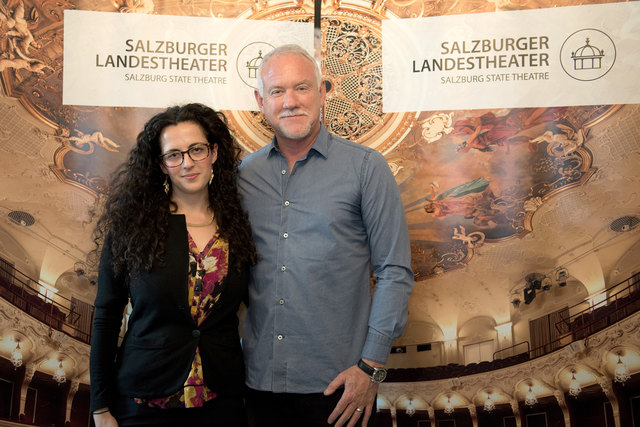 Hannah Friedman und John Debney.