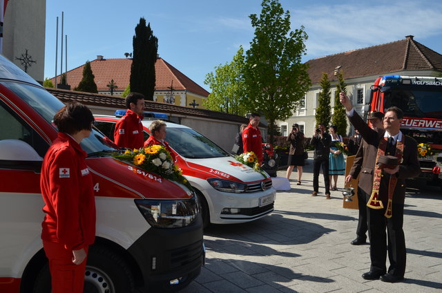 Segnung durch Pfarrer Pater Jacobus Tisch | Foto: Ebner