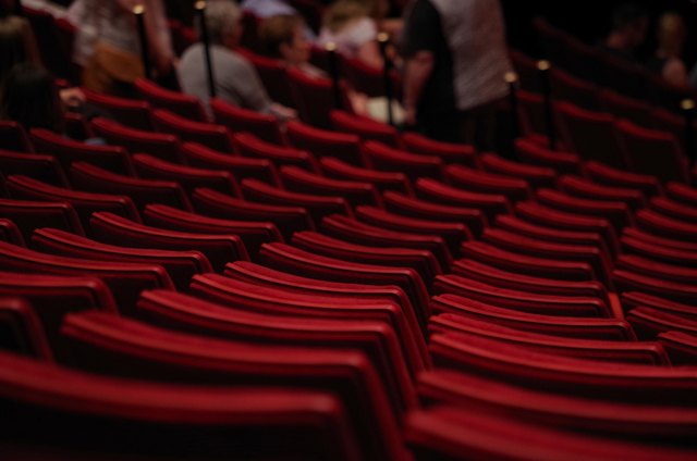 Mit der WOCHE ins Impro-Theater: "Wunschpunsch und andere schräge Ideen"